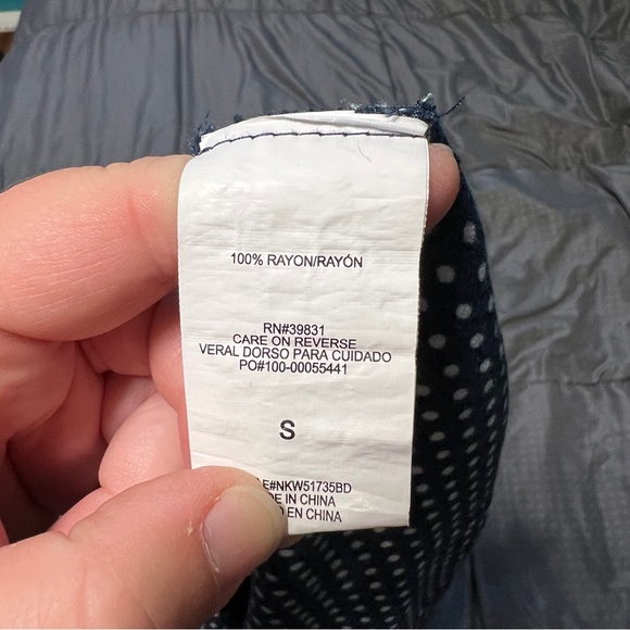 Rewind dark navy with white polka dots button up short sleeves size small - Picture 6 of 8